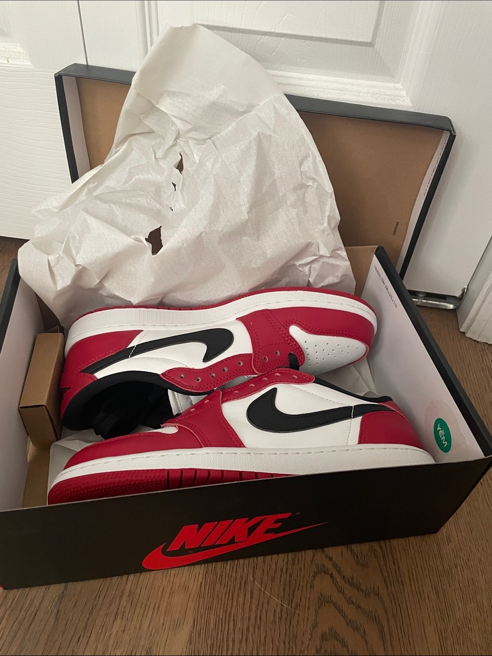 Air Jordan 1 Retro Low OG Chicago (2025) Youth size 6 youth 7.5 women’s